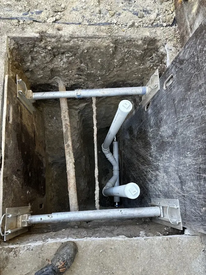 Experienced plumber completing Faucet Repair work in Cave Creek